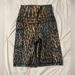NWOT Yogalicious Lux Biker Shorts Cheetah Print